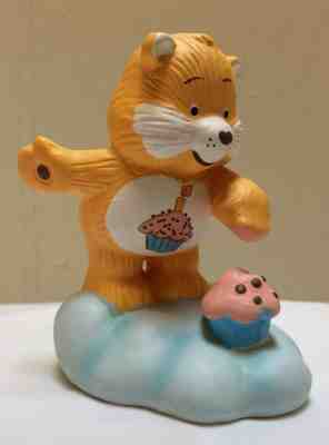 CARE BEARS Birthday Bear Ceramic Figurine Vintage 1984 Cup Cake Kenner