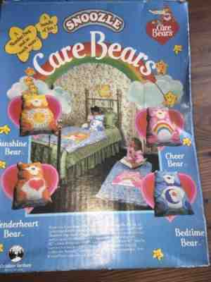 Care Bears Tenderheart Bear SNOOZLE Sleeping Bag vintage 1983 Carebears