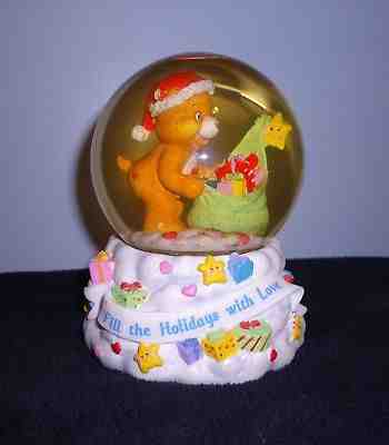 VTG CARE BEARS 2003 Filling Holidays w Love Musical Water Globe Snow Globe Works