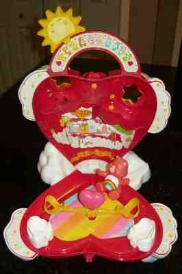 1983 Vintage CARE BEARS Heart House Play Set / Carry Case + Accessories