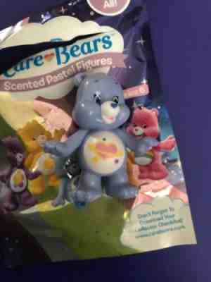 Care Bears Collectible Figure Series 6 Scented Pastel Edition Daydream Grap Bear