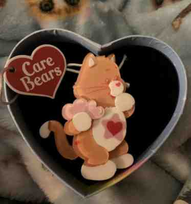 Erstwilder Brooch Care Bear Cousins Proud Heart Cat Jewelry Pin