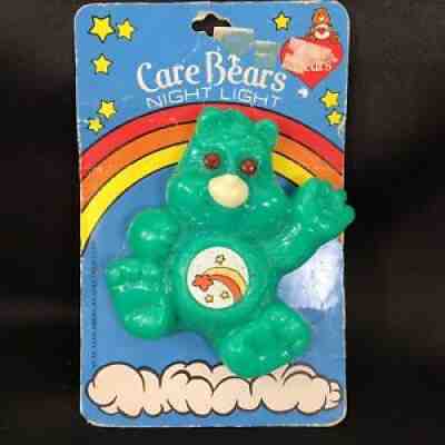 VTG Care Bear Night Light Plastic Bashful Heart Bear Rainbow NOS