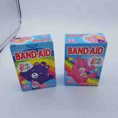 2x Boxes + Band-aid adhesive bandages Care Bears 20 assorted sizes Johnson and