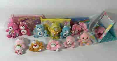 Care Bears Lot Of 16 Mini Plush Finger Puppets & Keychains Mirror Zip Pouches