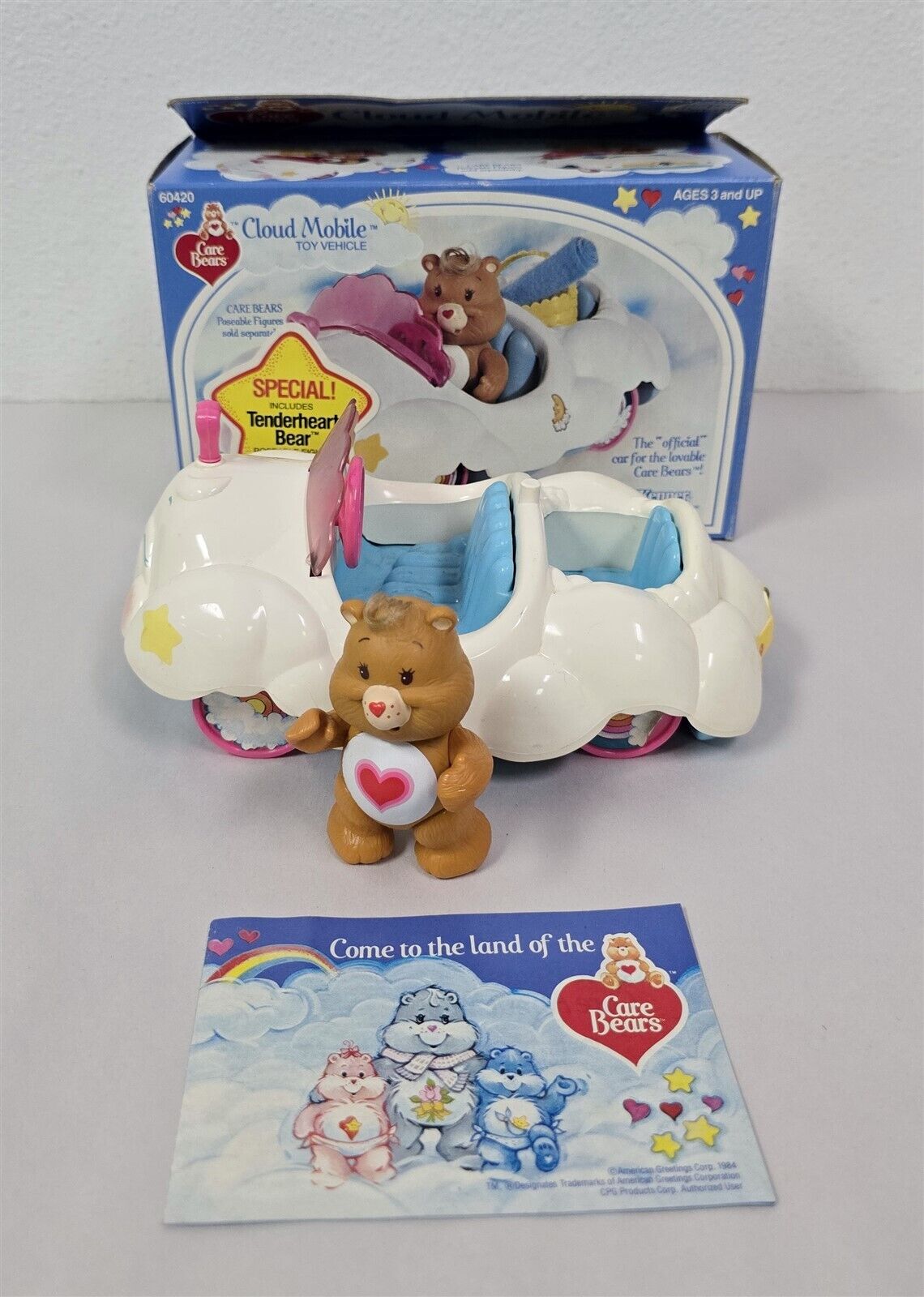 J-897 VINTAGE 1980'S KENNER CARE BEARS CLOUD MOBILE & TENDERHEART BEAR WITH BOX