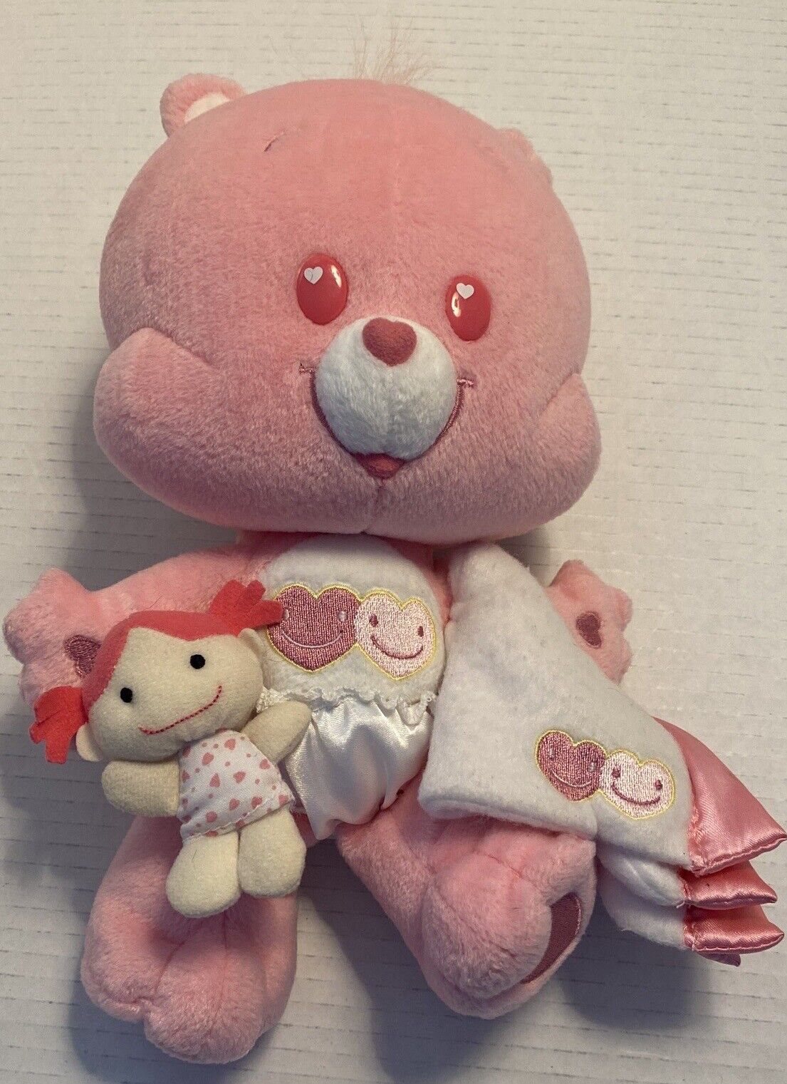 CARE BEAR CUBS “LOVE A LOT”  2004 Plush   Complete DOLL BLANKET attached PANTIES