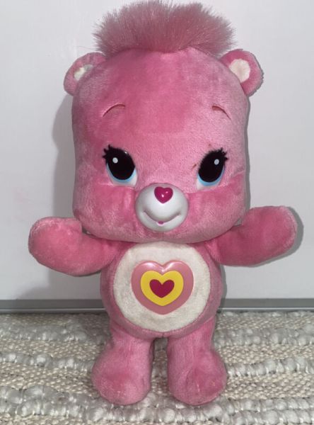 Hasbro Care Bear Wonderheart 11" Plush Pink Animatronic Singing Dancing Toy