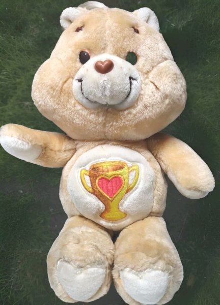 ?Vintage Original 1985 Kenner Care Bears Champ Bear Trophy Heart 13"