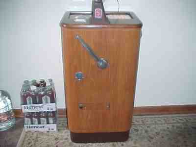 1941 Jennings Silver Moon Antique Slot Machine Console. All Original-Near mint!