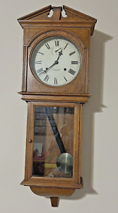 Seth Thomas Umbria 8 day Time and Strike Wall Clock Missing Final at top.