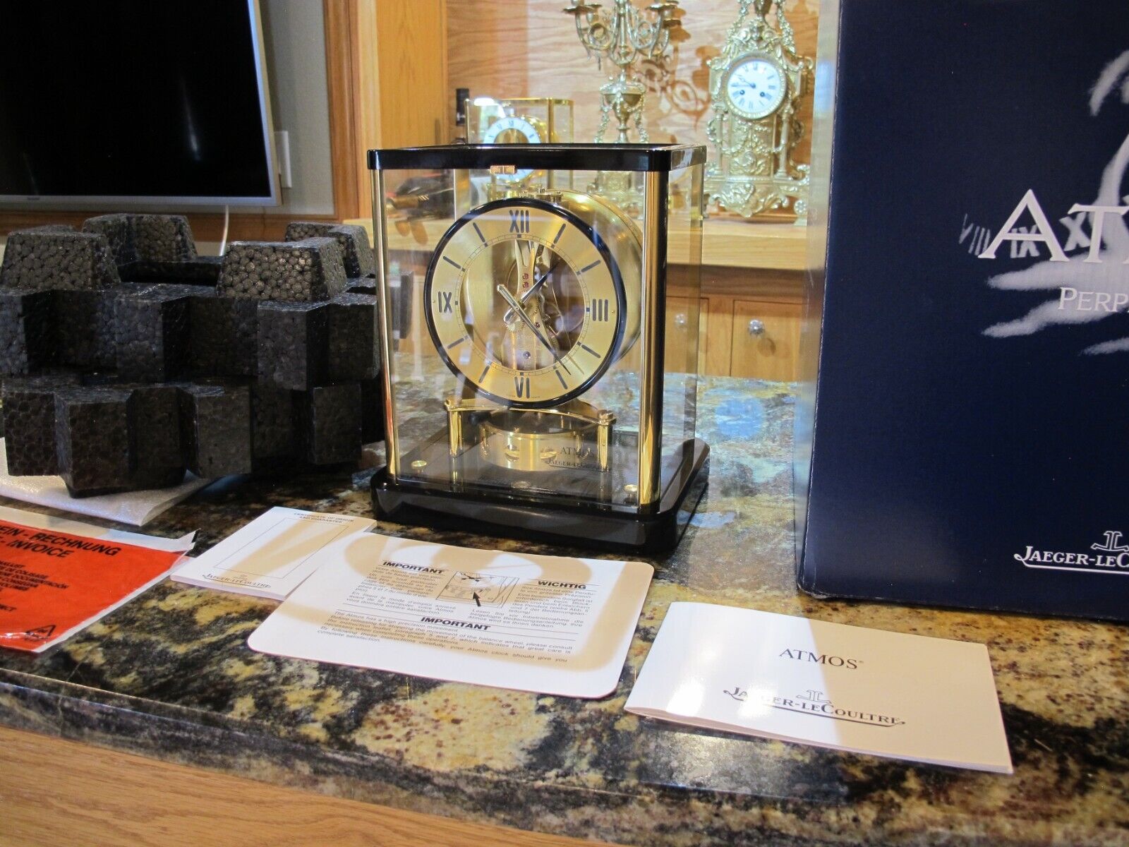 Jaeger-Le Coultre Black RIVOLI Atmos Cal. 540 clock