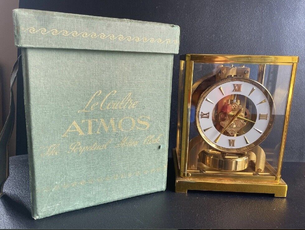 Vintage 1956-1957 Jaeger le Coultre Atmos Clock Model 526-5 w/Rare Carry Case