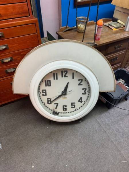Electric Neon Clock Co Cleveland, Ohio Hanson Synchron Aug15 Update