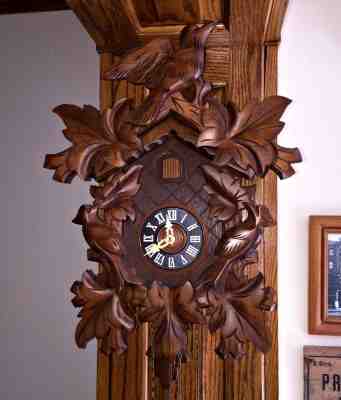 ALBERT SCHWAB SPECTACULAR VINTAGE 8-DAY CUCKOO CLOCK WORKS GREAT!