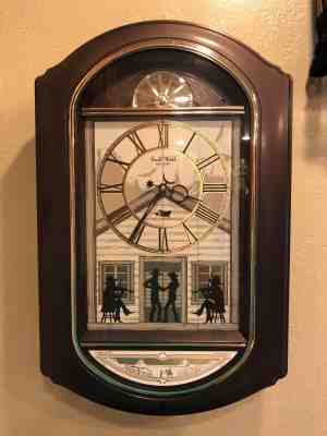Rhythm Small World "Wild West MAGIC" Clock 4mh804-R06 "RARE"