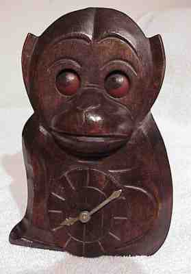 ANTIQUE HAND CARVED WOODEN MONKEY ANIMATED ROTATING EYES NOVELTY SHELF CLOCK 