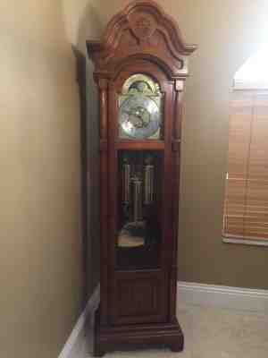 Ridgeway Pulaski Pendulum Grandfather Clock, 3 Chimes, Moon Phase - Used