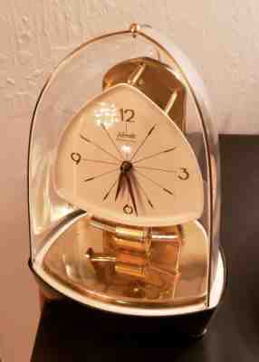 RARE KUNDO KIENINGER & OBERGFELL MID CENTURY MODERN TRIANGULAR CLOCK / COOLEST!