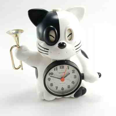 RARE Vintage Rhythm Reveille Bugle Cat Alarm Clock Japan White Black WORKS