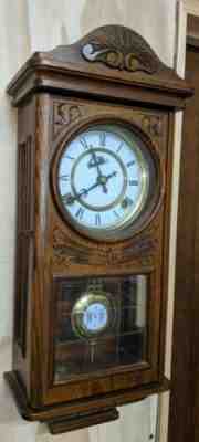 USED VINTAGE CENTENNIAL PARLOR WOOD WALL CLOCK, WIND-UP & KEY AND CHIMES #mo615 