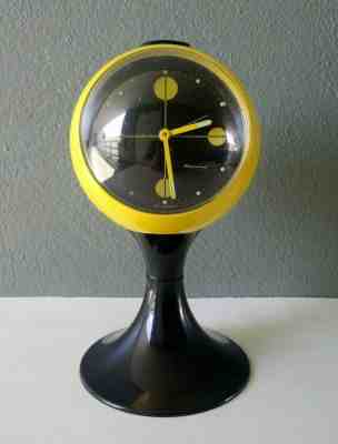 BLESSING WEST GERMANY ATOMIC SPACE AGE YELLOW & BLACK PLASTIC ALARM CLOCK