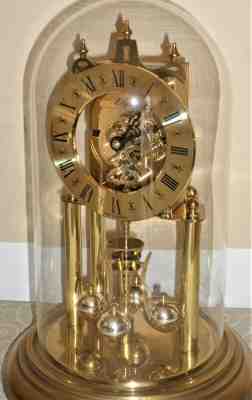 GORGEOUS GERMAN BRASS & GLASS SIEGFRIED HALLER 400 DAY ANNIVERSARY MANTEL CLOCK!