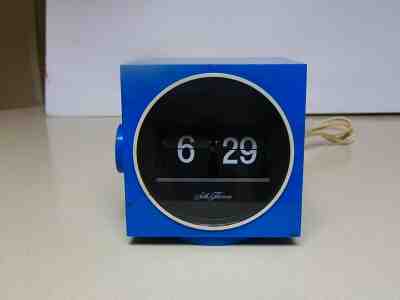 Vintage Mid-Century SETH THOMAS Speed Read Cube Flip Clock MCM Blue