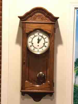 VINTAGE HOWARD MILLER 612-578 FRANZ HERMLE 1051 020 CHIMING WALL CLOCK