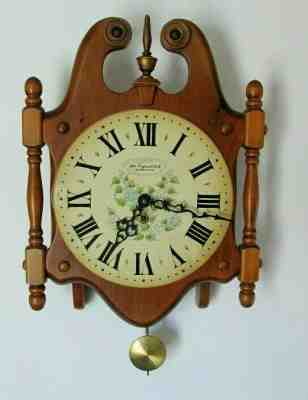 Vintage New England Clock Company Bristol  Conn. USA~ Wall Clock Key Wound