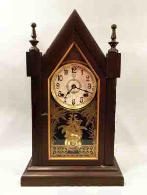 Vintage Portuguese parlor clock. Reguladora with hour strikes chime. Works good.