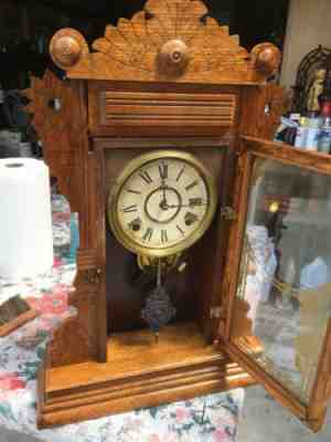Antique Oak Mantle Clock 1900’s Welsh Conn.