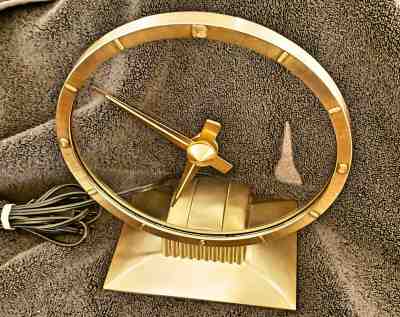 JEFFERSON GOLDEN HOUR MYSTERY CLOCK Retro 1970's - Working Perfectly !!!