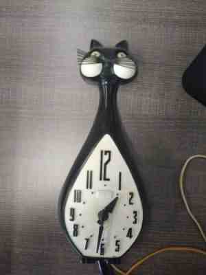 Vintage Mid Century Spartus Cat Clock USA Working With Tail Rare!!