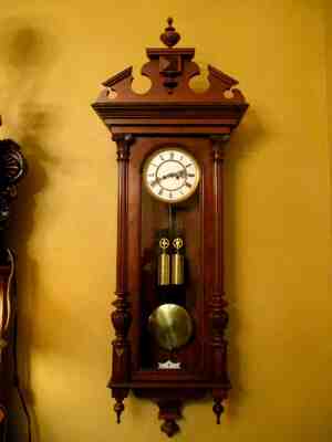 Antique Gebruder Resch Remember Vienna Regulator