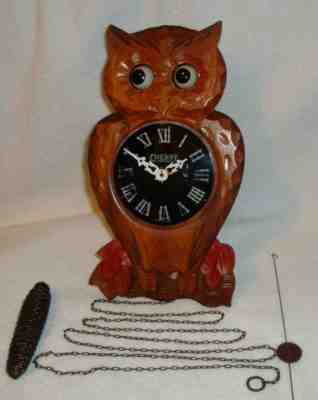 Vintage Poppo "Cherry" Owl Clock w/ Moving Eyes. WORKS!