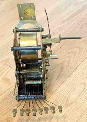 Antique Rare Seth Thomas #104 8-Bell Sonora Chime Rear Movement
