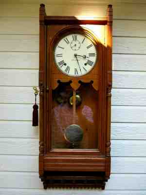 Antique Seth Thomas " Queen Anne" Oak Wall Clock 