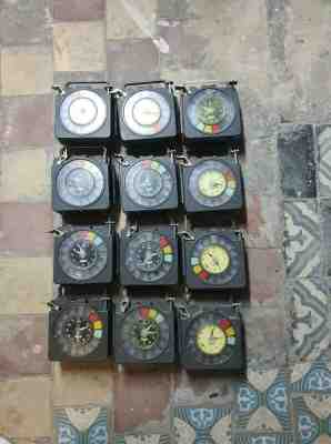 12 PIGEON CLOCK JUNIOR MORE THIMBLES 