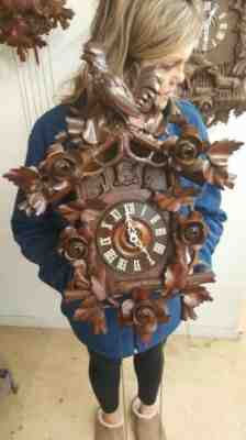 Beautiful 8 day antique black forest cuckoo clock from Germany