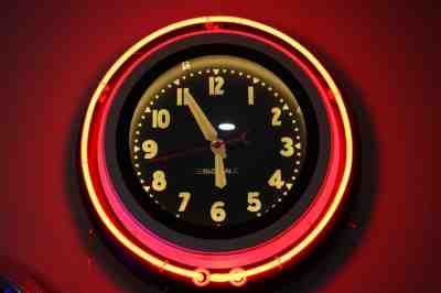 Large Eye-catching Curtis Clock's Orange/Yellow Neon Wall Clock 