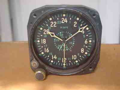 World War 2 Era Waltham Military Aircraft Clock ..... CDIA