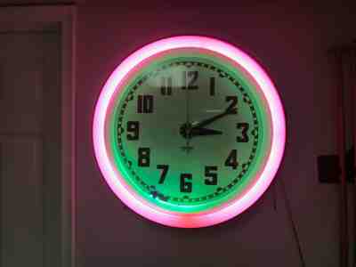 VINTAGE CLEVELAND NEON CLOCK