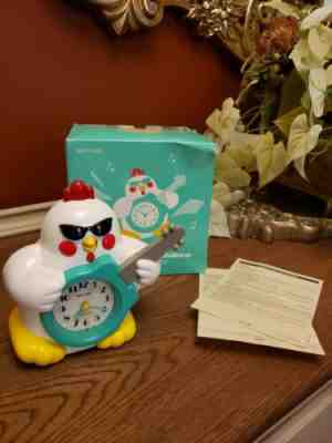 In box vintage Rhythm  Rock'n Roll CHICKEN  Quartz  ALARM CLOCK Japan 