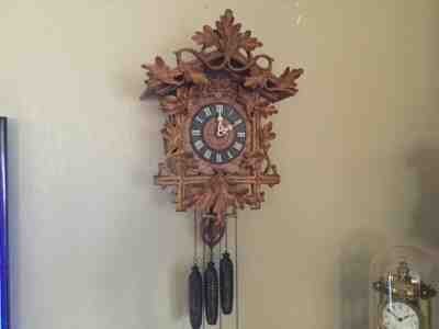 ANTIQUE GERMAN  BLACK FOREST CUCKOO QUAIL WALL CLOCK CARVED LEAF CASE 