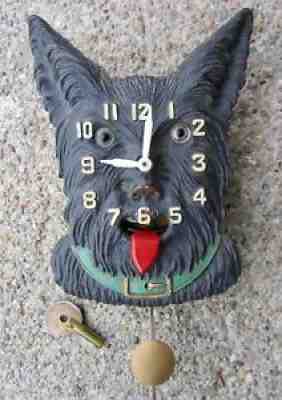 VINTAGE 1937 LUX KEEBLER ANIMATED SCOTTY DOG PENDULETTE WALL CLOCK #317 WORKS