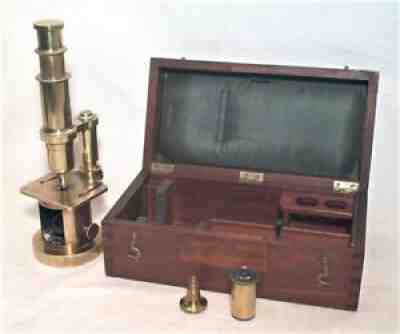 RARE 1830s JEAN GABRIEL AUGUSTIN CHEVALLIER BRASS DRUM MICROSCOPE W/ CASE LENSES
