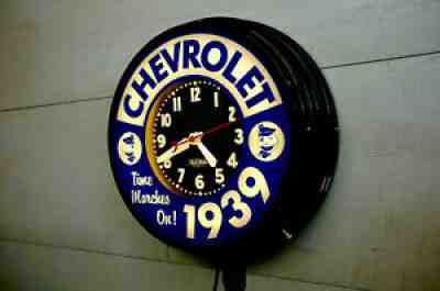 A 22" Deluxe 1939 Chevy, . Dealers Neon Clock