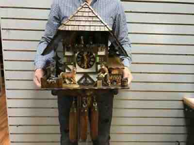 LARGE BEAUTIFUL GERMAN BLACK FOREST ANIMATED 8 DAY MUSICAL CUCKOO CLOCK