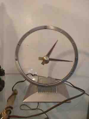 Jefferson Exciting Hour Art Deco Electric Mystery Mantel Shelf Clock Silver